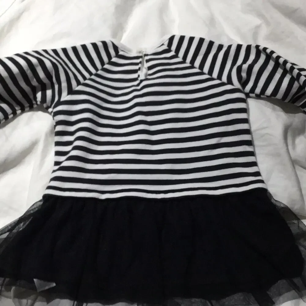 Carters 3t black white top w/tutu worn once